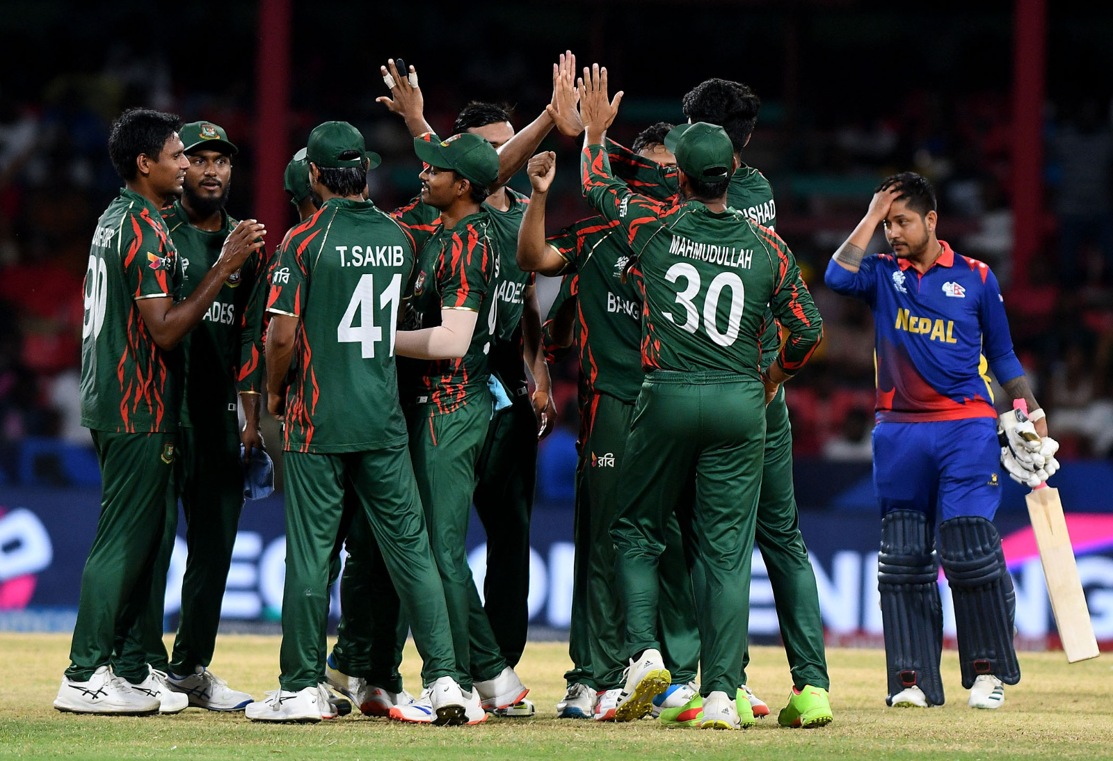 ঈদের দিনে নেপালকে হারিয়ে সুপার এইট নিশ্চিত করেছে টাইগাররা