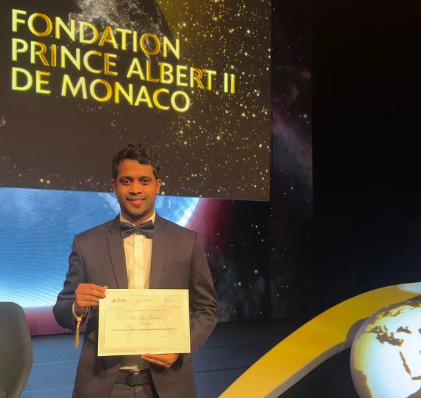 বাংলাদেশি গবেষক হিসেবে প্রথমবার যে পুরস্কার পেলেন বাশার